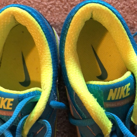 Nike sneakers! - Picture 5 of 5